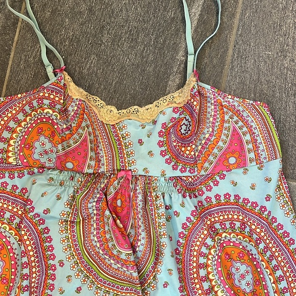 Betsy Johnson Betsyville paisley night gown - Picture 2 of 3